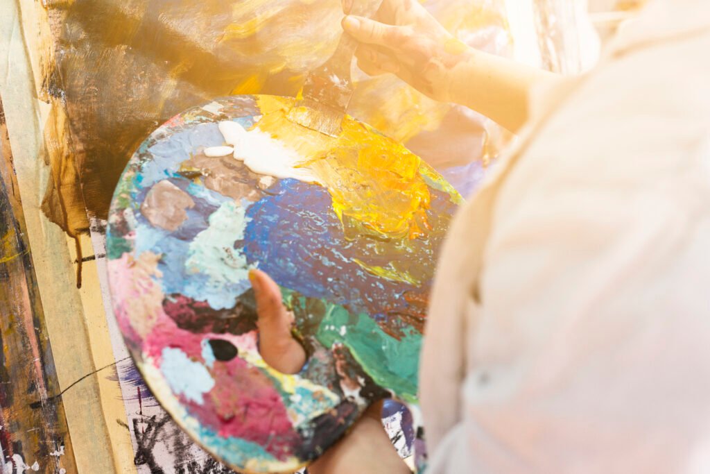 শিল্পের নিঃশব্দ বিপ্লব: ক্যানভাসে সময়ের প্রতিচ্ছবি