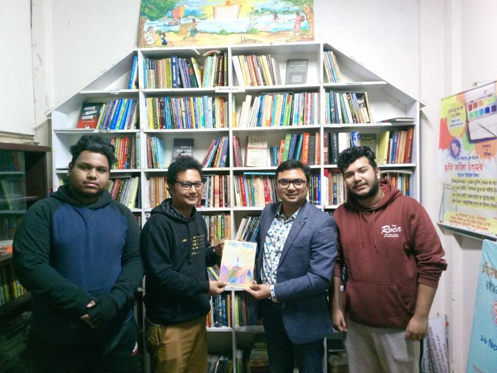 পুলিশের সাবেক সহকারী সার্কেল অফিসারের চাঁদের পাহাড় পরিদর্শন